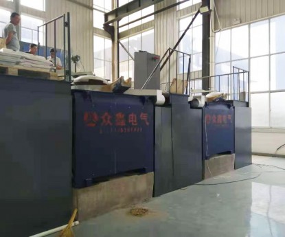 中頻熔化爐使用現(xiàn)場(chǎng)